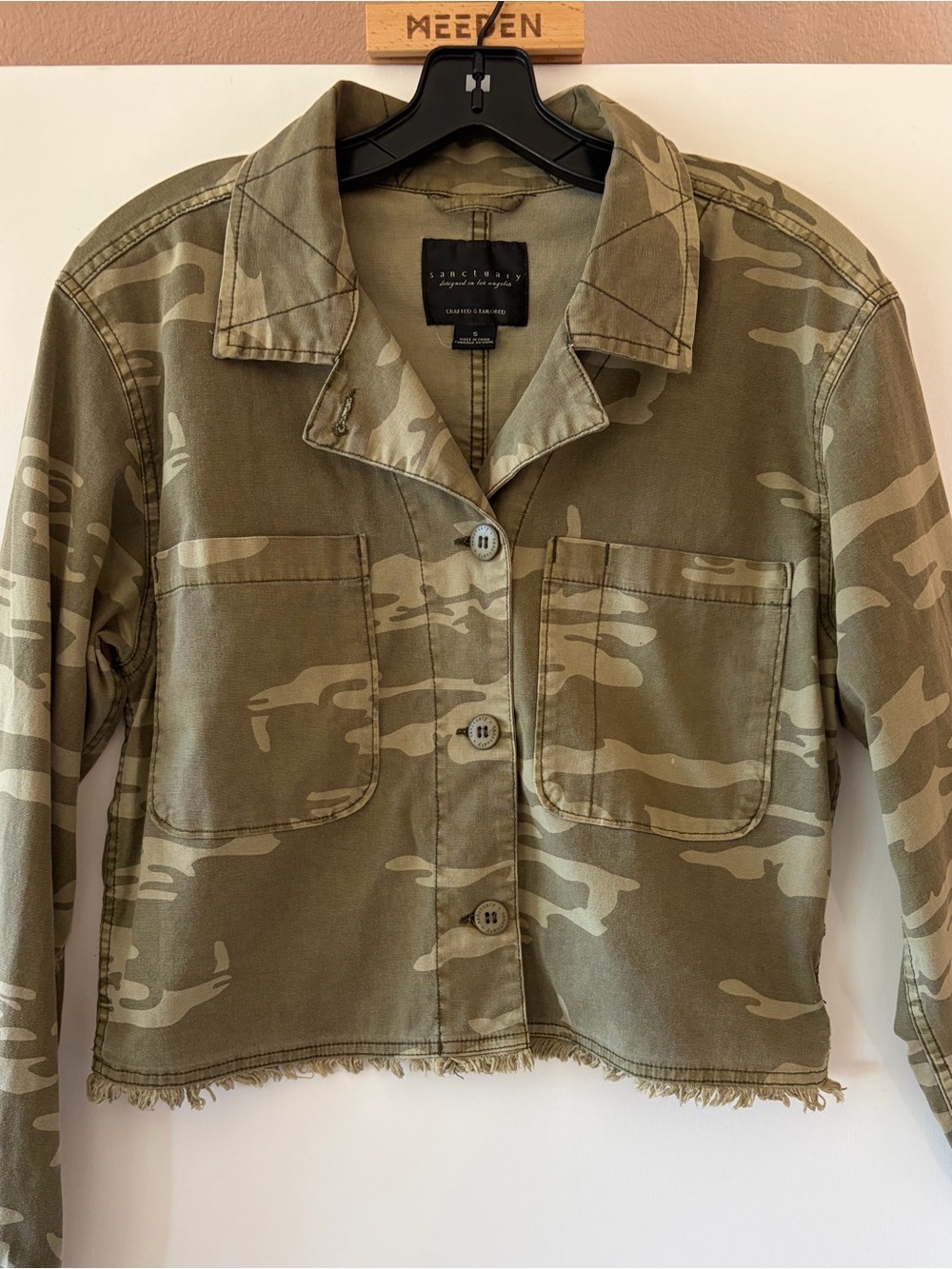 Sanctuary Anthropologie Camo Cropped Utility Jacket Raw Frayed Hem Green Small S